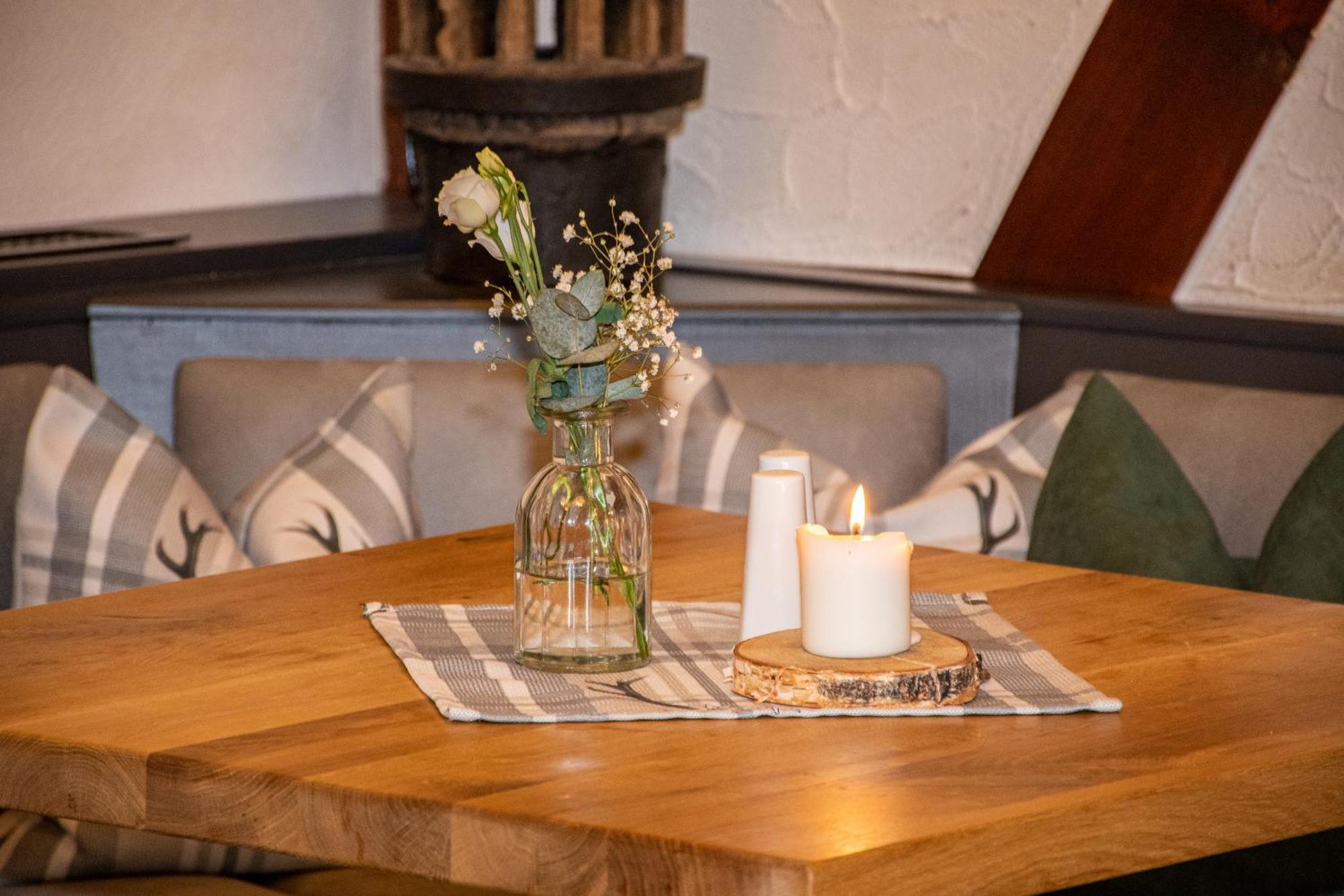 Deutsches Haus Hotel Restaurant Gastwirtschaft Biergarten Am Radweg Bermuthshain Luaran gambar